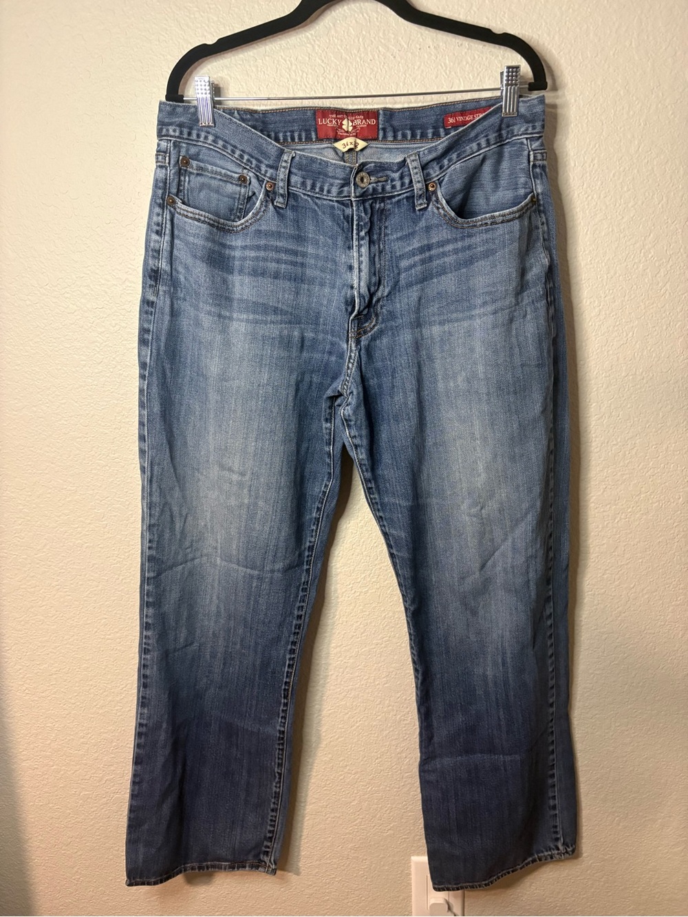 Lucky Brand Men's Medium Blue 362 Vintage Straight Jeans